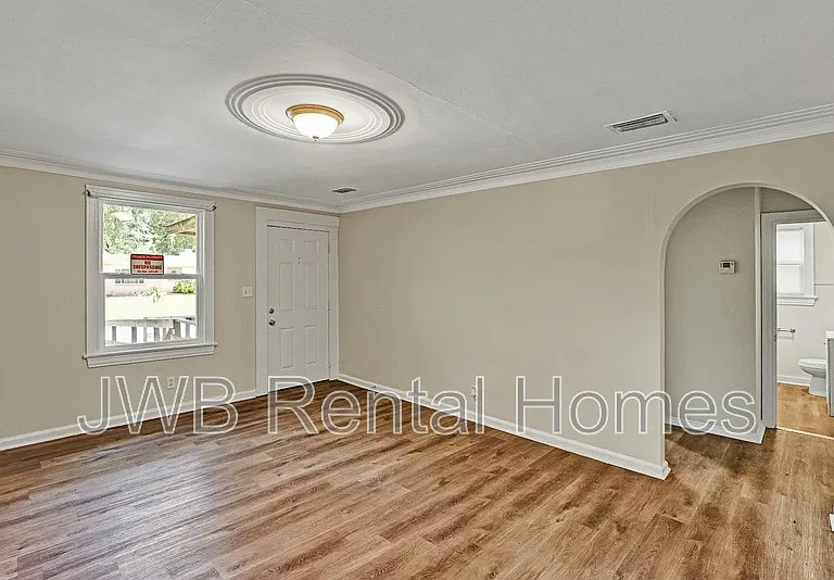 8264 Moncrief Dinsmore Rd — Photo 4