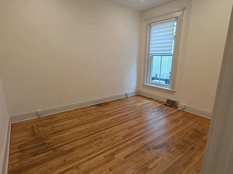 521 Garrard St #2 — Photo 11