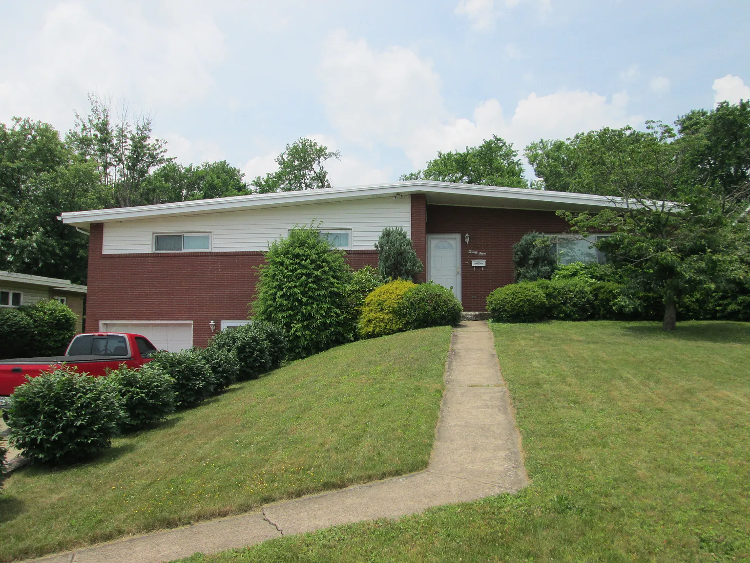 23 Belmeade Ter photo 1