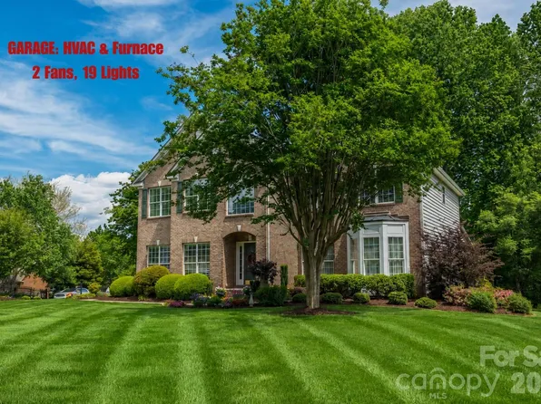15936 Northstone Dr, Huntersville, NC 28078