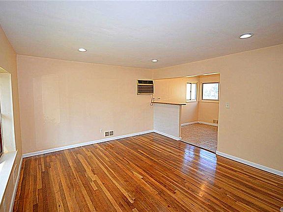 3rd image of 1606 Estelle Ave