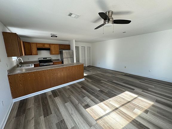 3rd image of 95 Avenue I #C
