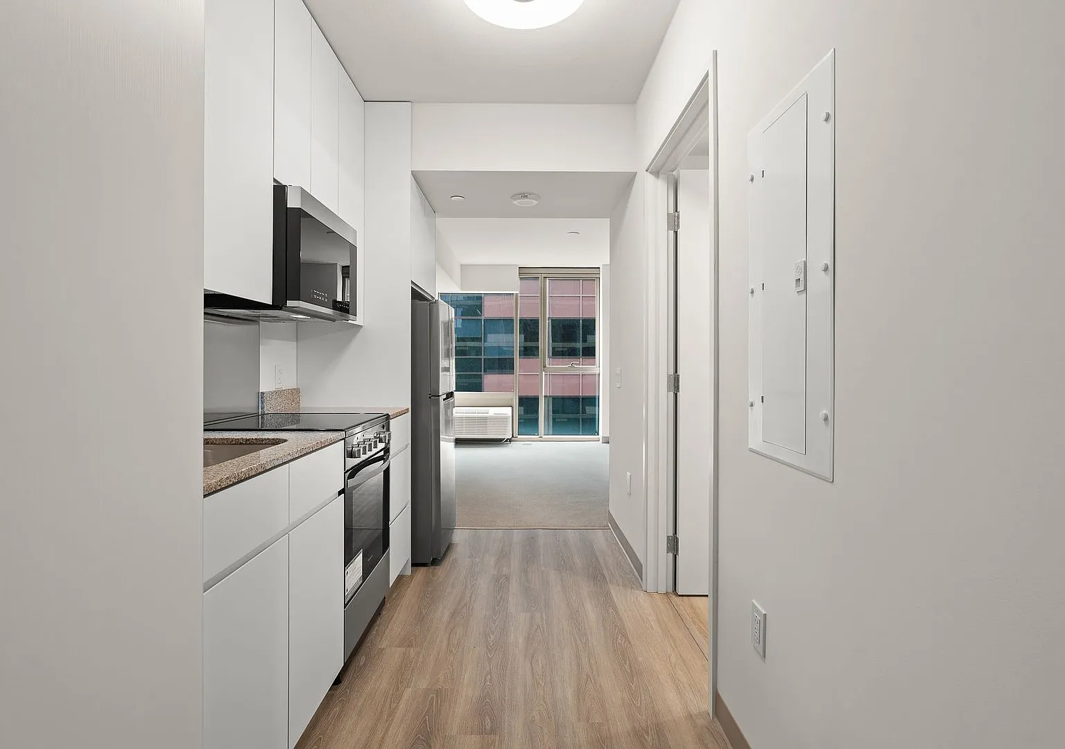 Modern Studio at The Flats at Sky Ala Moana East — Photo 1