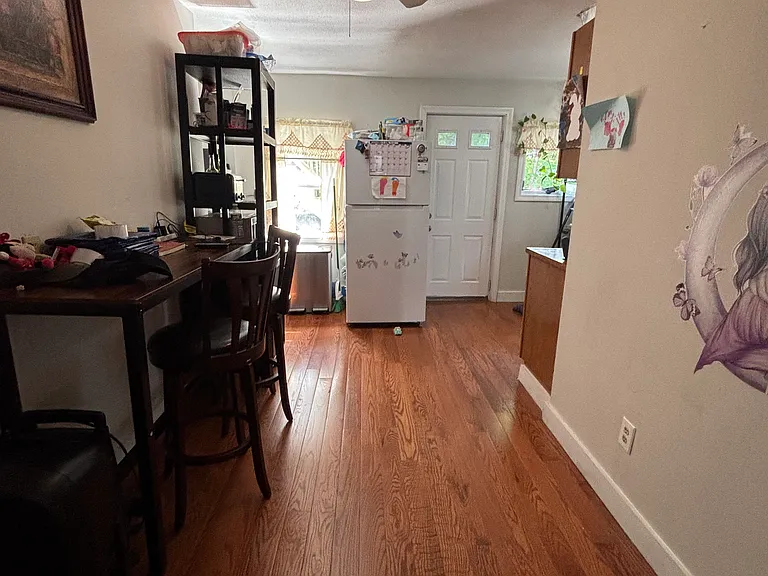 369 Shirley St #2 — Photo 6