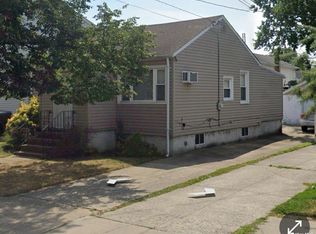 26 Clement Ave, Elmont, NY 11003