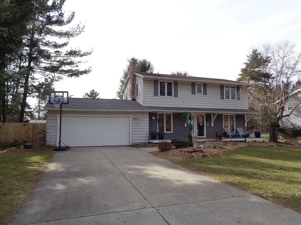 1st image of 3571 W Hiawatha Dr