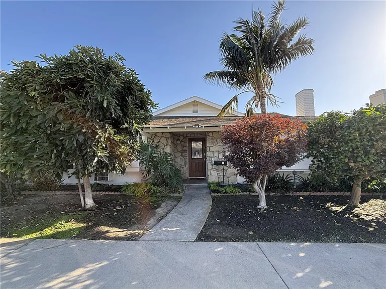 7672 Amazon Dr #1 — Photo 7