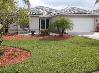 7521 Cameron Cir, Fort Myers, FL 33912