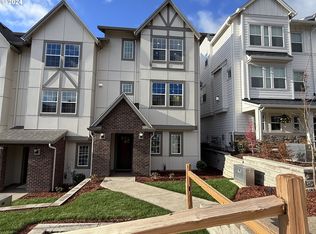 12035 SW 176th Dr, Beaverton, OR 97007