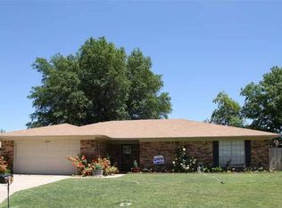 1204 Brookhaven St, Ardmore, OK 73401