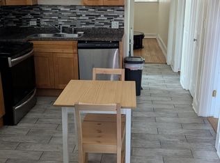 712 W 17th St #BASEMENT, Chicago, IL 60616