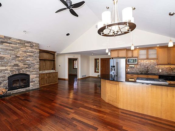 3rd image of 4622 Sinclair Bay Rd #22