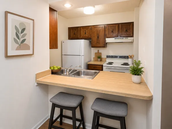 Lakewood Flats and Townhomes