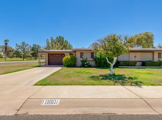 10001 W Lakeview Cir N, Sun City, AZ 85351