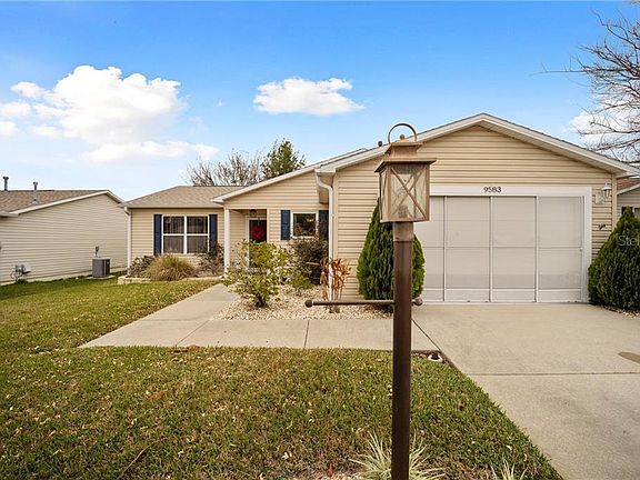 2nd image of 9583 SE 168th Maplesong Ln