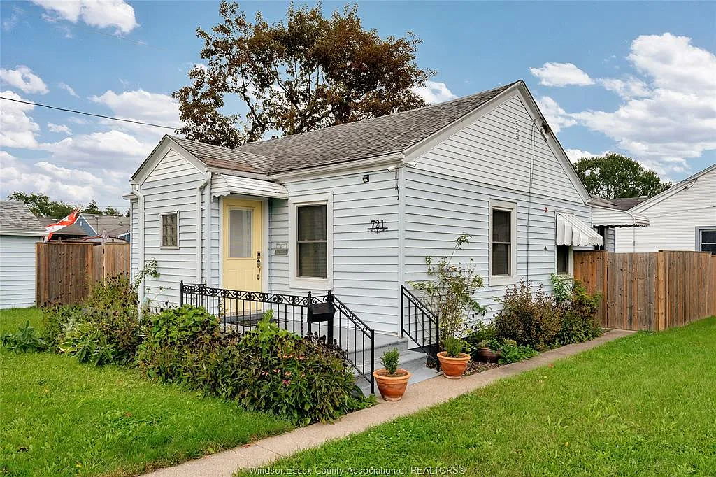 2 bed, $1,975 — Photo 1