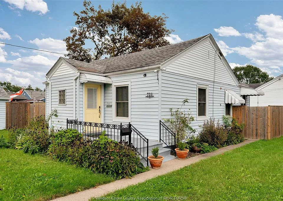 721 Lens Ave