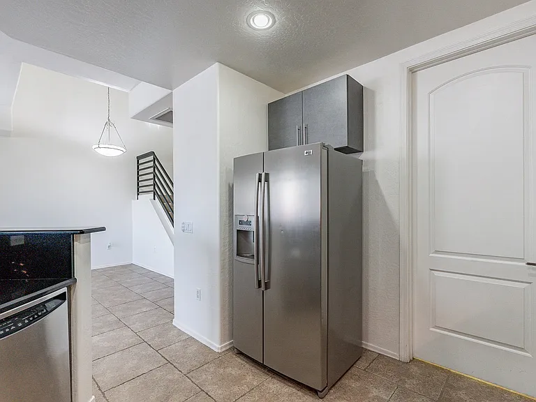 17 W Vernon Ave #11 — Photo 17