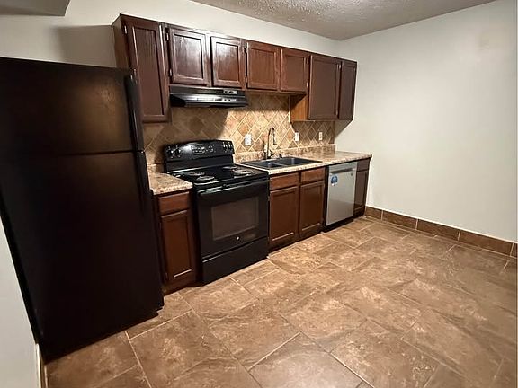 5th image of 172 S Killarney Ln APT 6