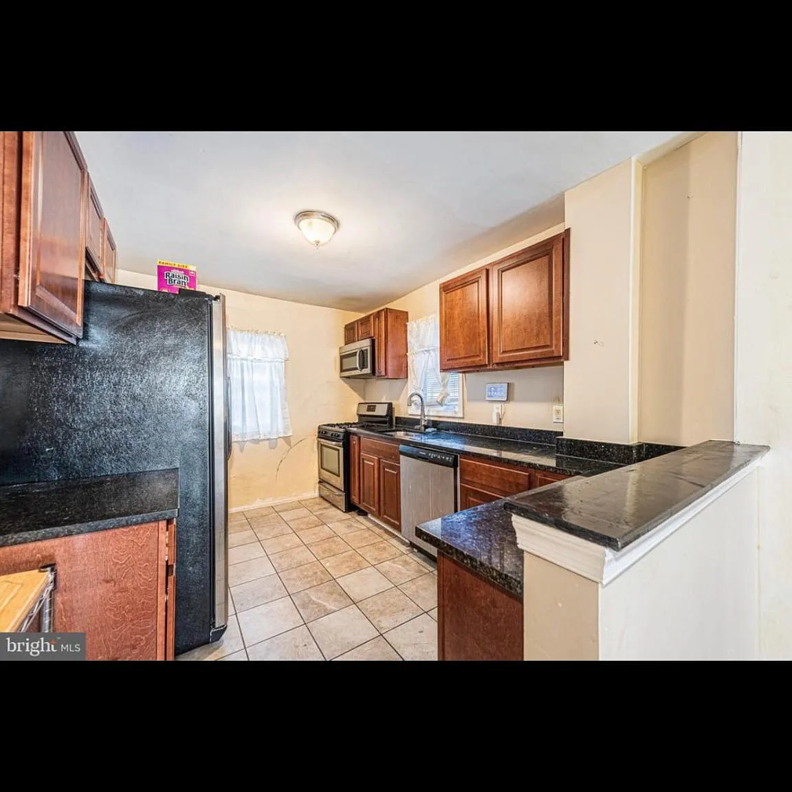 4 bed, 1450 sqft, $2,095 — Photo 2