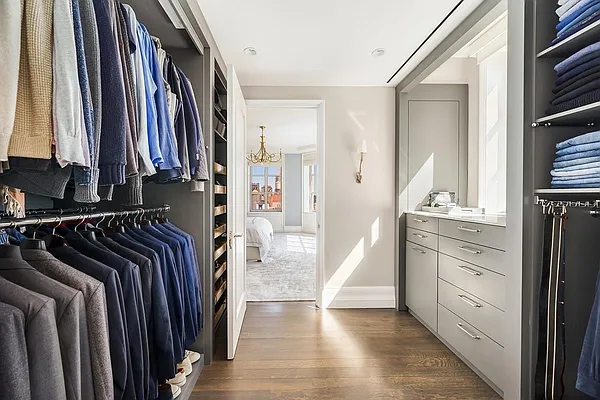 Sold by Modlin Group | media 14