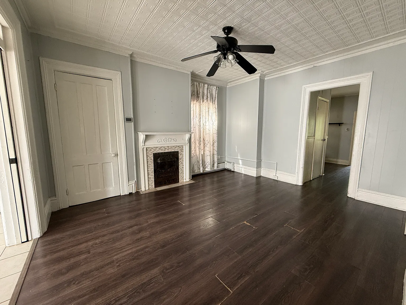 3 bed, 1074 sqft, $1,600 — Photo 3