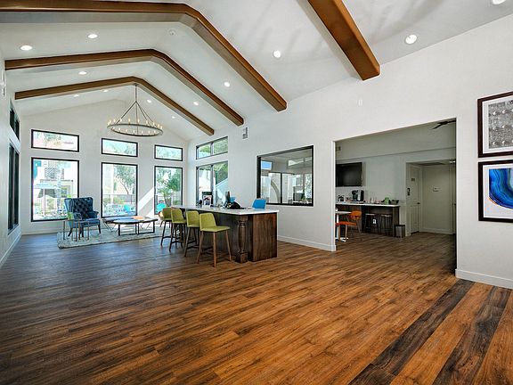 Villa Blanco_Tempe_AZ_Front Office Lounge