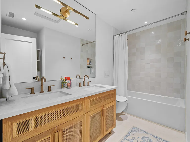 253 Calle De Madera — Photo 10