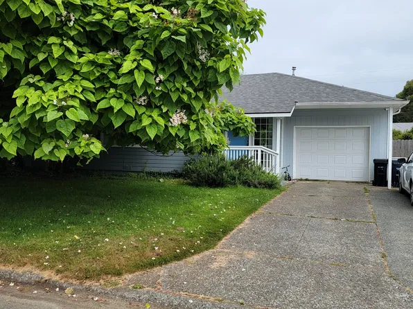 320 Railroad St, Brookings, OR 97415