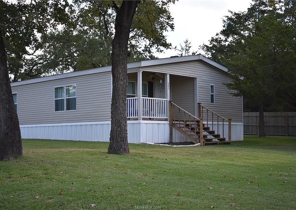 1st image of 302 Glennwood Cir