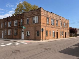 9903 212th St, Queens Village, NY 11429