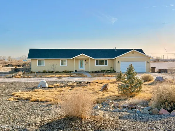 2830 Country Club Dr, Fallon, NV 89406