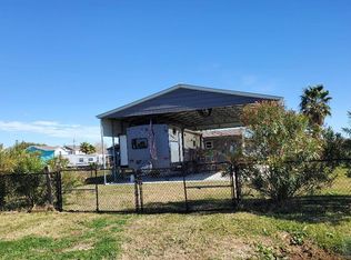 1058 O'Neal Rd, Pt Bolivar, TX 77650