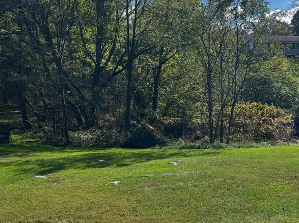 Longview Estates Rd, Maxwelton, WV 24957