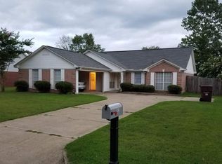 1678 Colonial Estates Rd, Belden, MS 38826