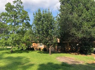1136 Oakleigh Rd, Ocean Springs, MS 39564