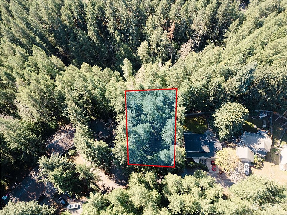 2nd image of 22429 Blue Lake Court SE