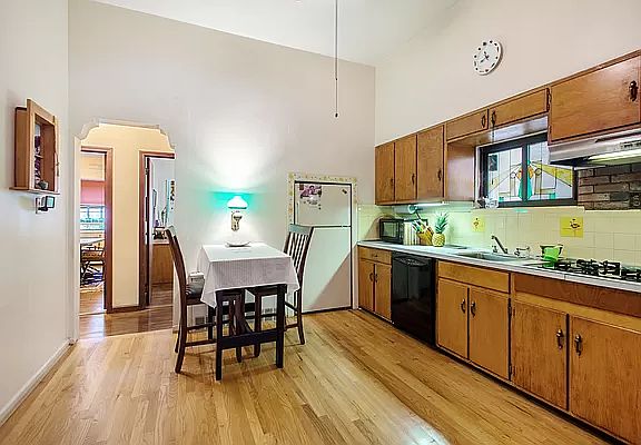 2nd image of 3277 36th St