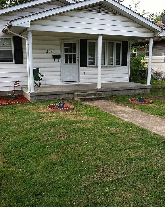 1st image of 305 E Raymond St
