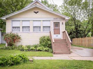 1017 Grignon St, Green Bay, WI 54301
