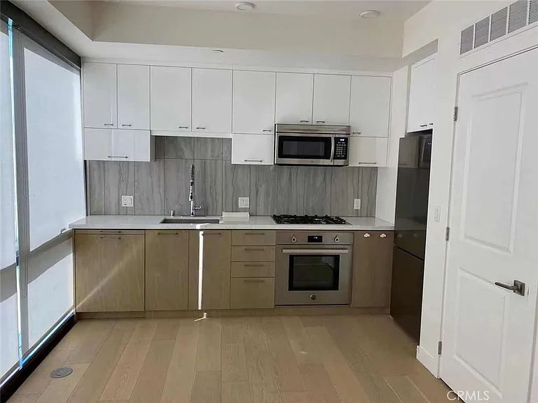 400 S Broadway Ave #505 — Photo 3