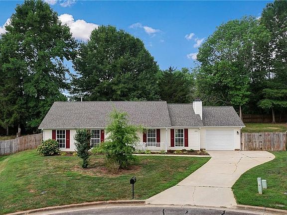 2nd image of 592 River Glen Ct