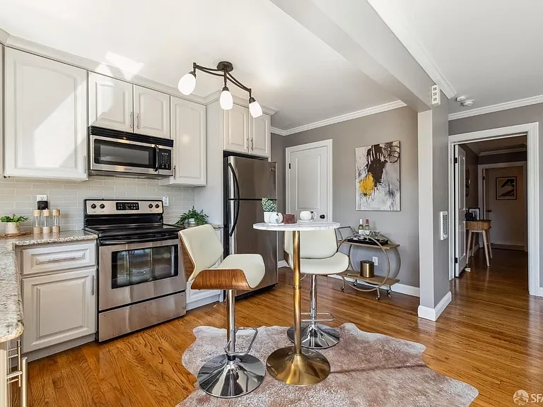 972 Oak St — Photo 13