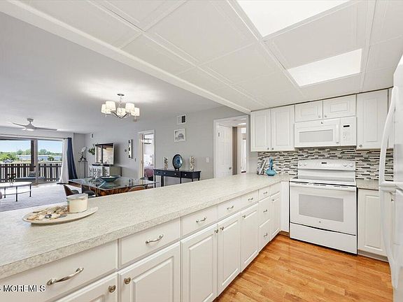 4th image of 77 E Water Street #16