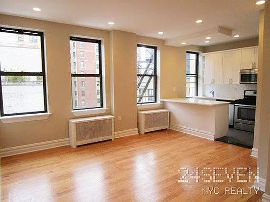 Rented by 24 7 NYC Realty Inc. | media 28