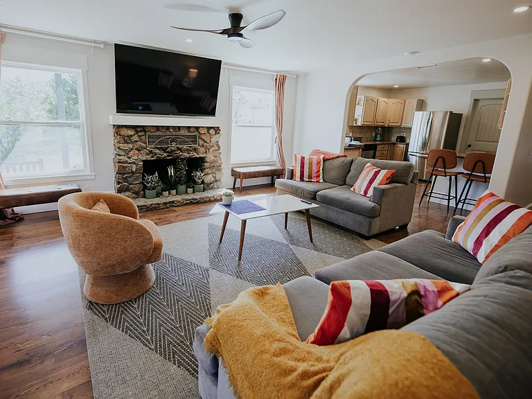 1384 Banner Rd — Photo 8