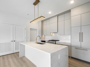 North + Damen, Chicago, IL 60647