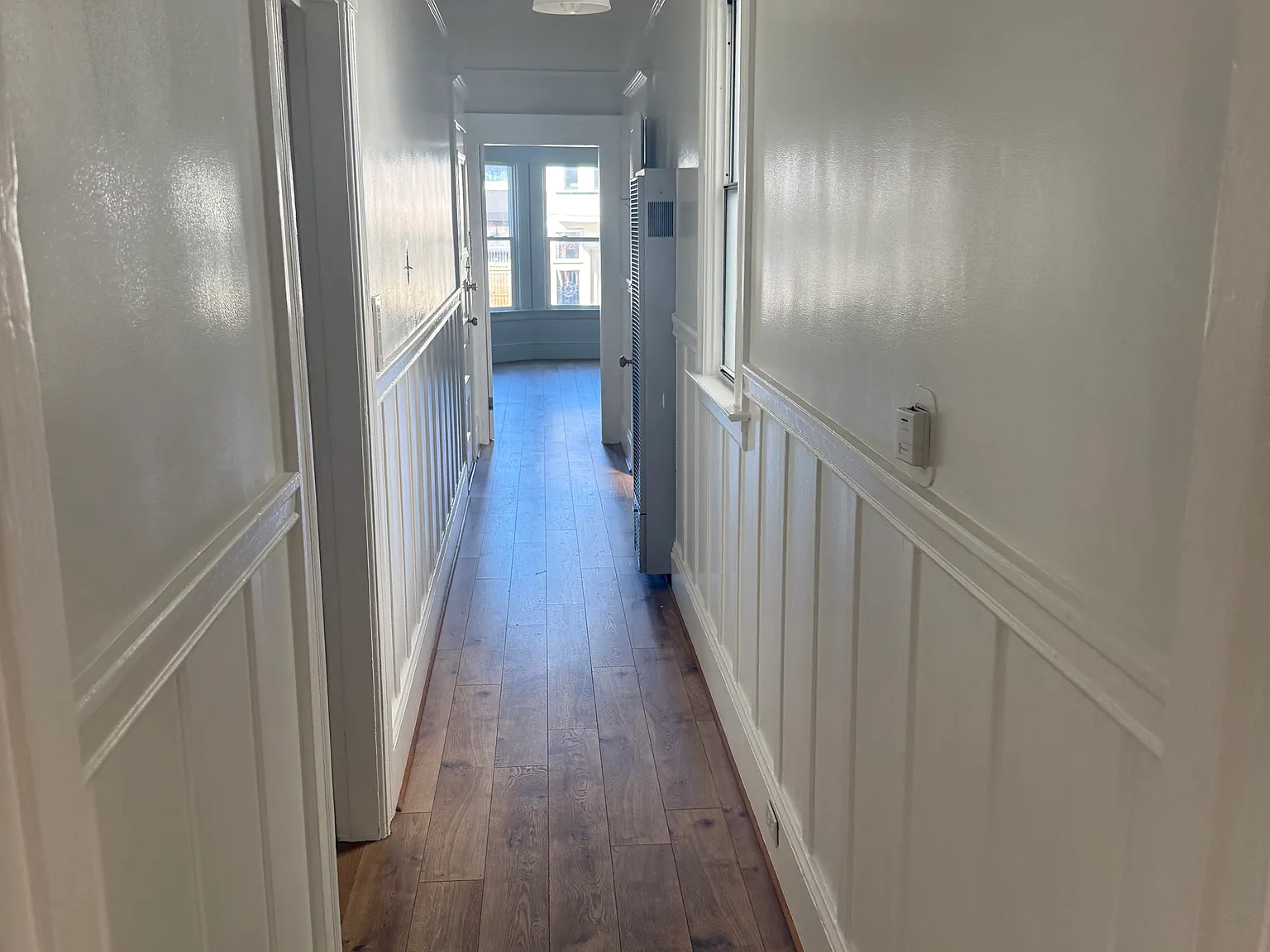 1 bed, $3,995 — Photo 4