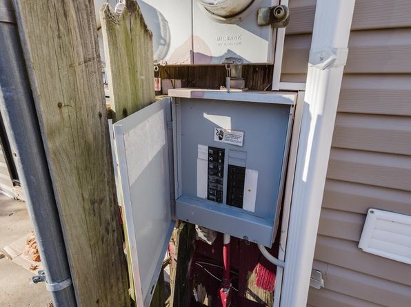 wichita-kansas-443189174 picture