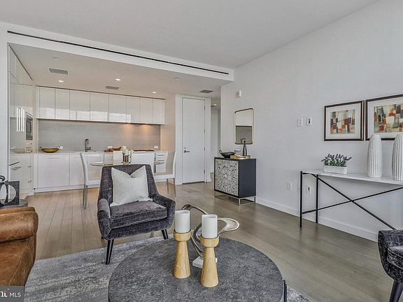 4th image of 1111 24th St NW #Penthouse 107